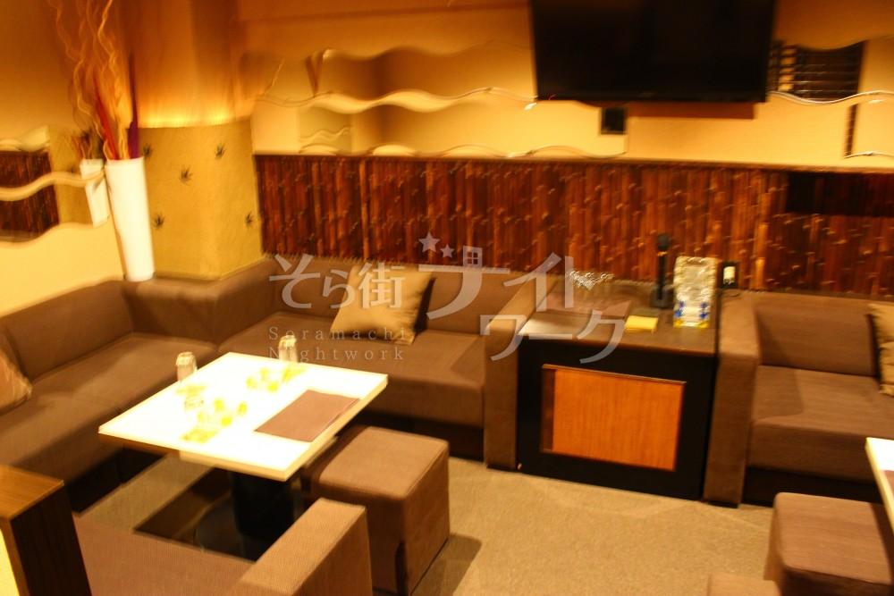 【スナック】Only One（オンリーワン）☆香川県高松市古馬場町９－２６　Ｆビル３Ｆ