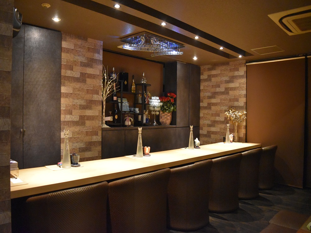 【ラウンジ】lovin'rose（ラヴィンローズ）★岡山県岡山市北区中央町6-26 タイムビル5F★